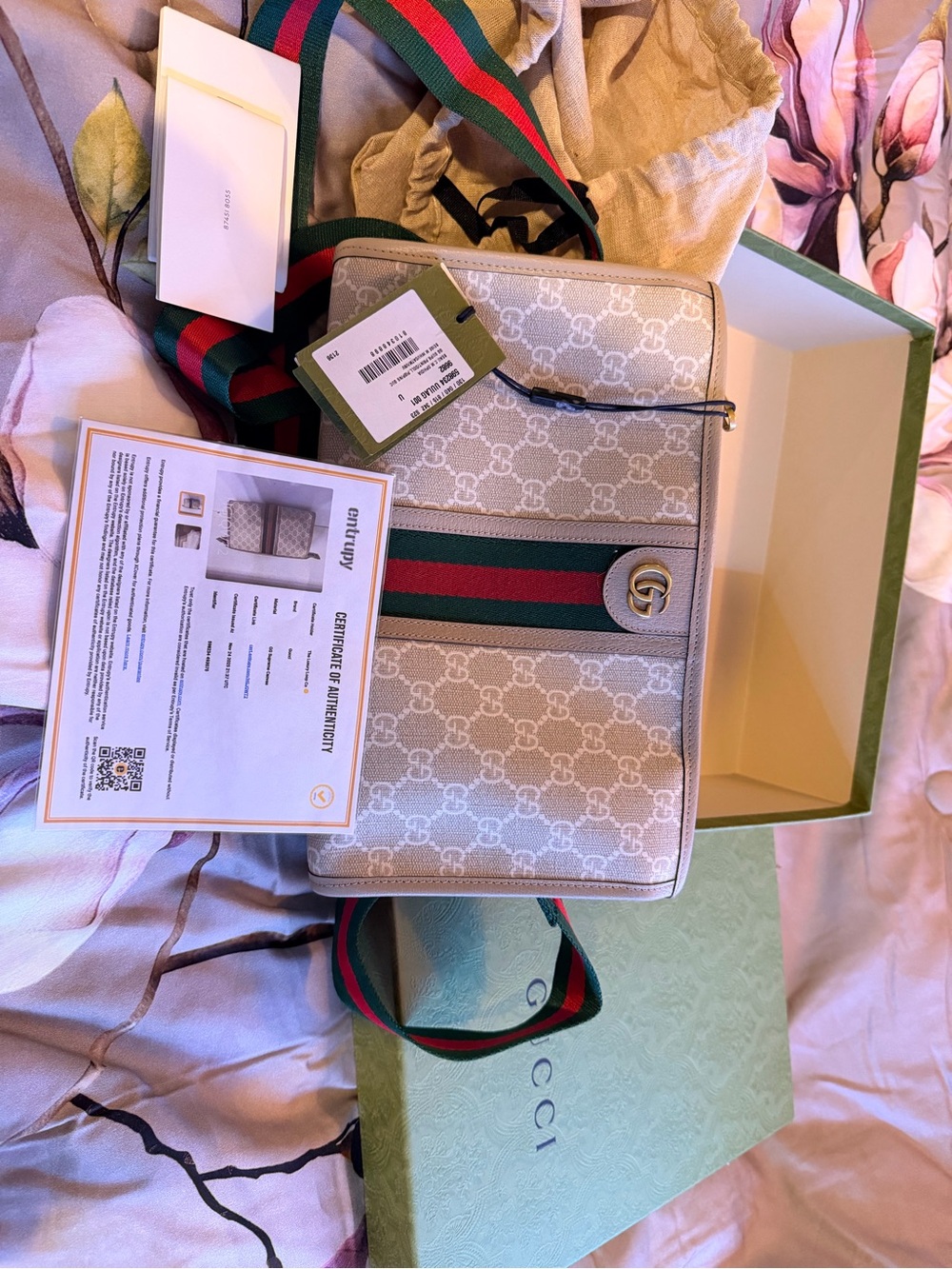 NWT Supreme Beige and Green-Red Stripe Crossbody Bag